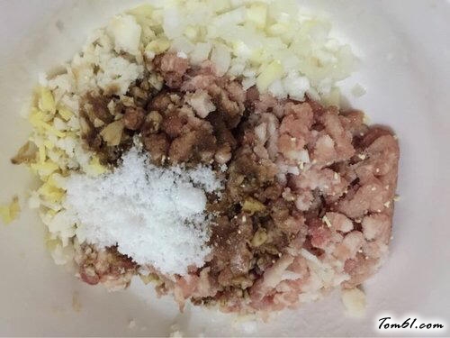 【红烧狮子头】