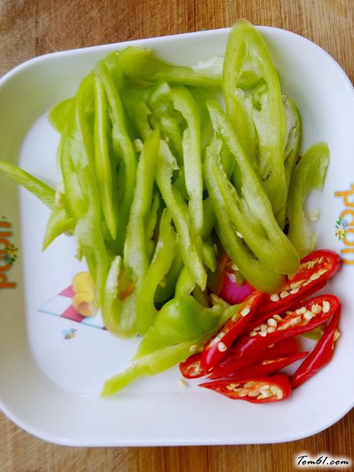 【尖椒干豆腐】