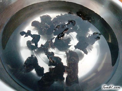 【木耳炒肉片】