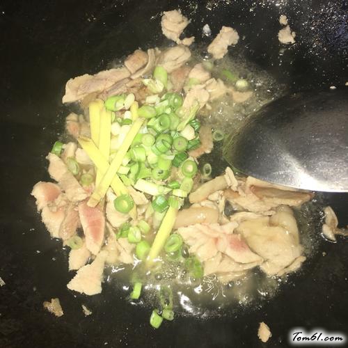 【肉炒胡萝卜】