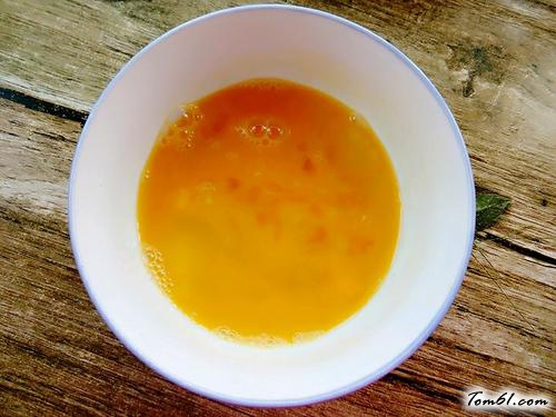 【洋葱黄瓜炒鸡蛋】