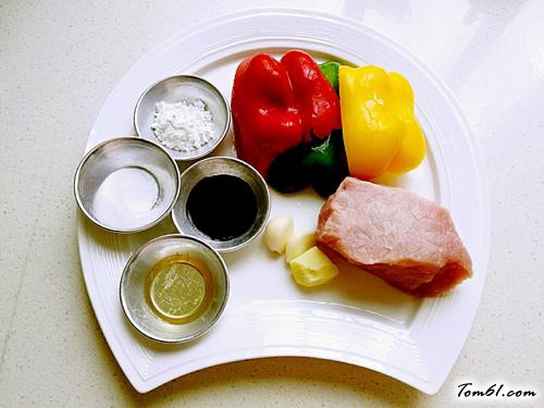 【彩椒炒肉丝】