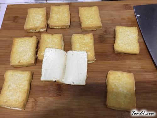 【猪肉香菇酿豆腐】