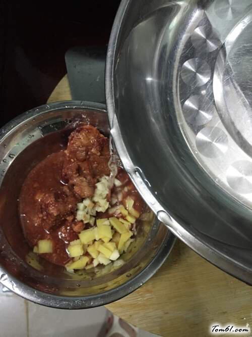 【南乳焖猪手】