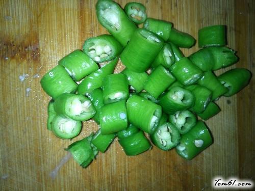 【泡椒鱿鱼须】