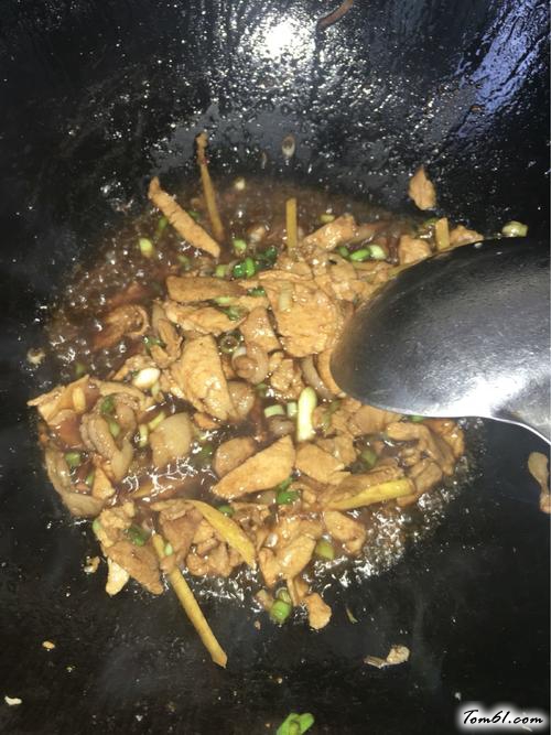 【肉炒胡萝卜】