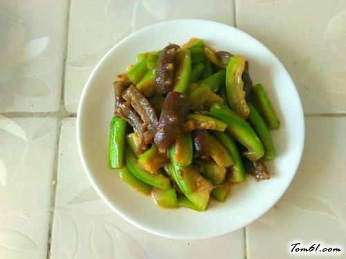 【爆炒海参丝瓜】