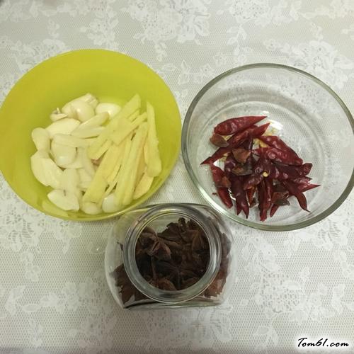 【酸辣甜黄瓜】