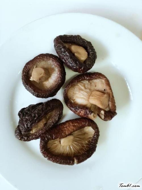 【竹笋炒肉丝】