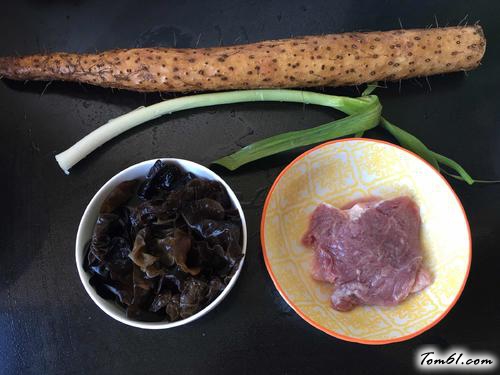 【木耳炒山药】