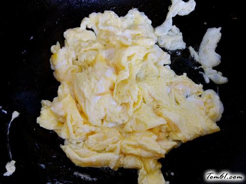 【韭苔炒鸡蛋】