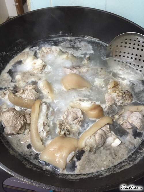 【南乳焖猪手】