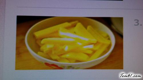 【蒜苔烧土豆】