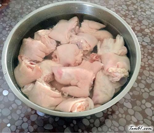 【家常红烧猪蹄】