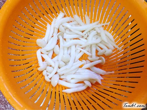 【蚝油炒海鲜菇】