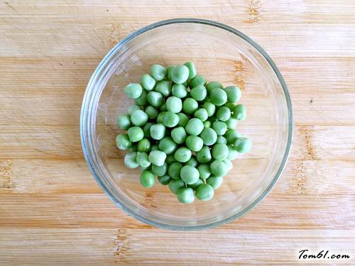 【培根炒海鲜菇】