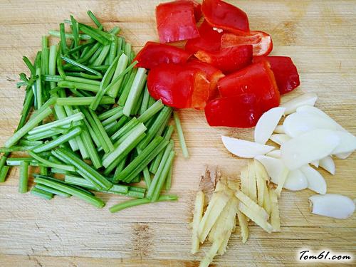 【木耳炒豆腐】