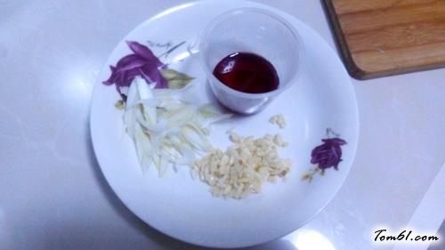 【蜜汁红酒焗猪排】