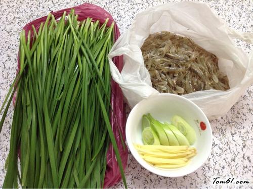【河虾炒韭菜】