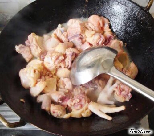 【香辣石锅仔鸡】