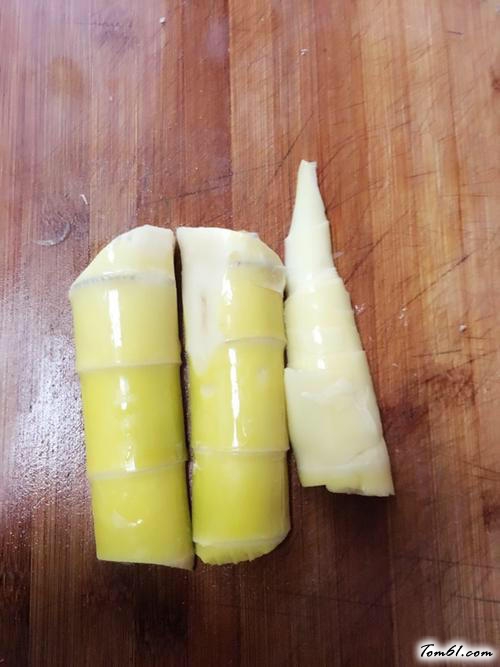 【竹笋炒肉丝】