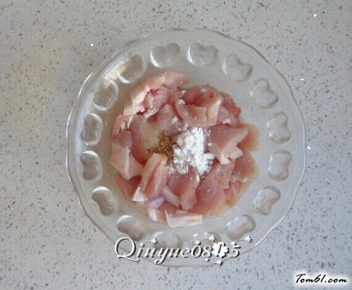 【肉炒蒜苔木耳】