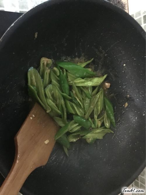 【青椒炒猪肝】