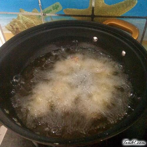 【干锅香辣排骨】