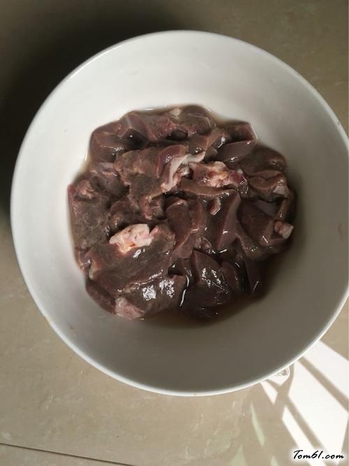 【青椒炒猪肝】