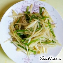 土豆炒青椒的做法