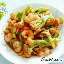 西红柿虾仁炒菜花的做法