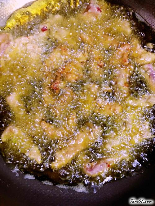 【香炸黄金小酥肉】