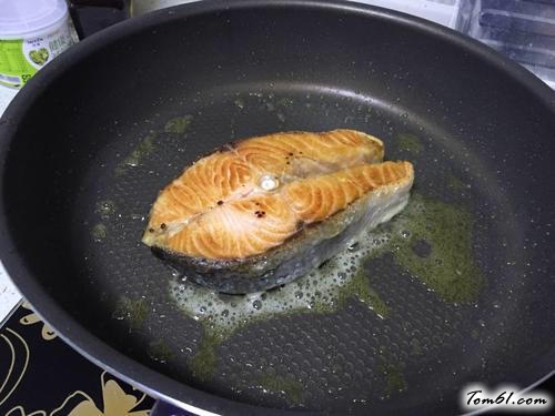 【香煎三文鱼】