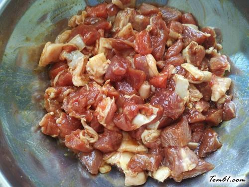 【孜然牙签羊肉】