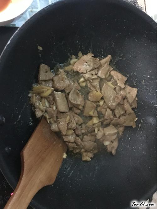 【青椒炒猪肝】