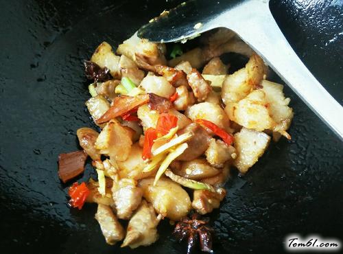 【梅干菜红烧肉】