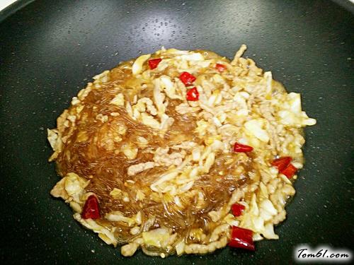 【泡菜苕粉炒肉丝】