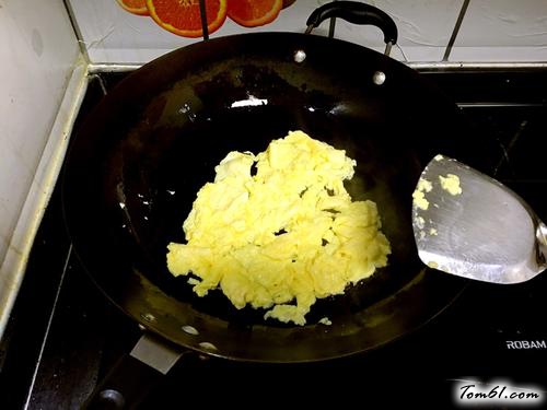 【黑木耳炒鸡蛋】