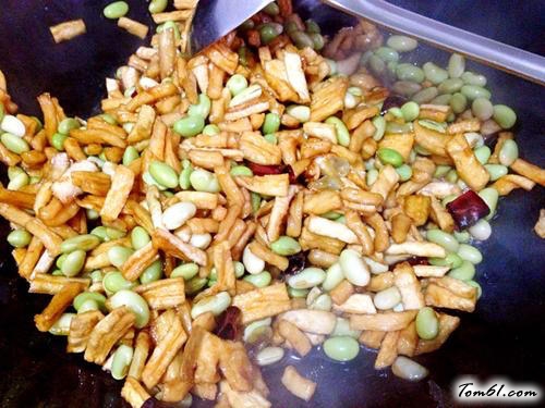 【萝卜干炒青豆】