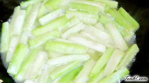 【辣椒炒丝瓜】