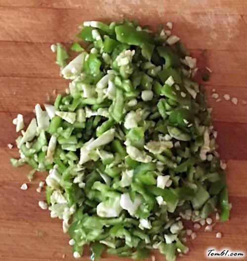 【农家菜辣椒鸡蛋焖子】