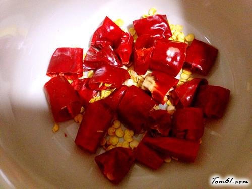 【萝卜干炒青豆】