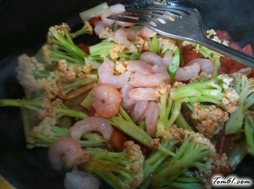 【西红柿虾仁炒菜花】