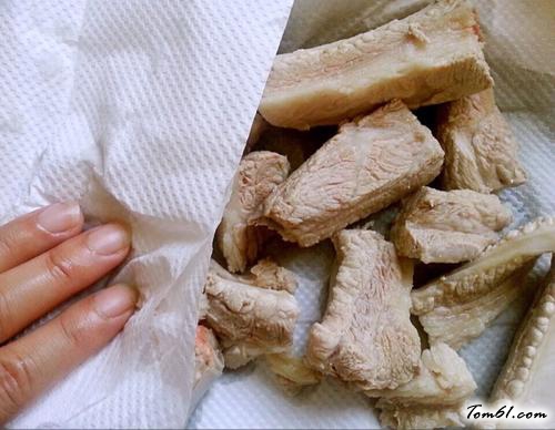 【红腐乳烧排骨】