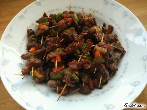 【孜然牙签羊肉】