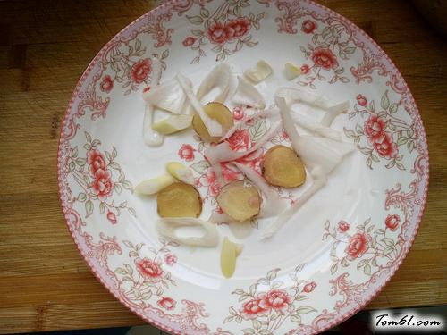 【香辣鲢鱼头】