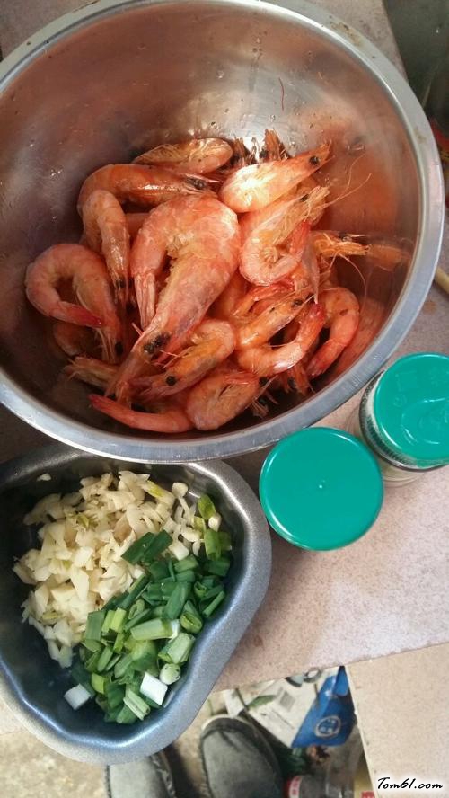 【椒盐基尾虾】