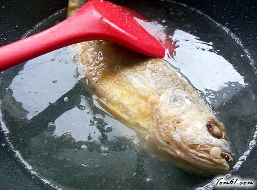 【家常红烧鱼】