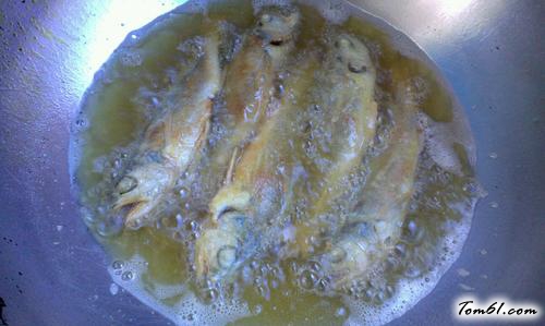 【油炸小黄鱼】