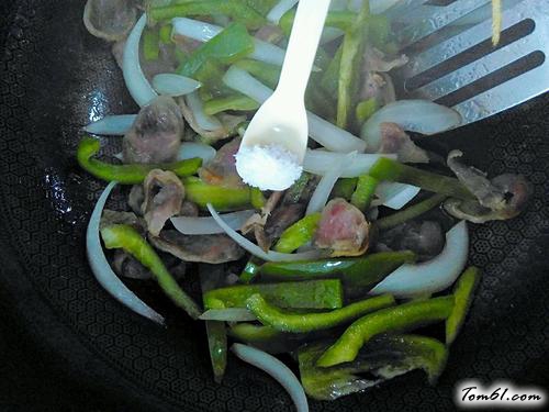 【青椒炒腊肠】